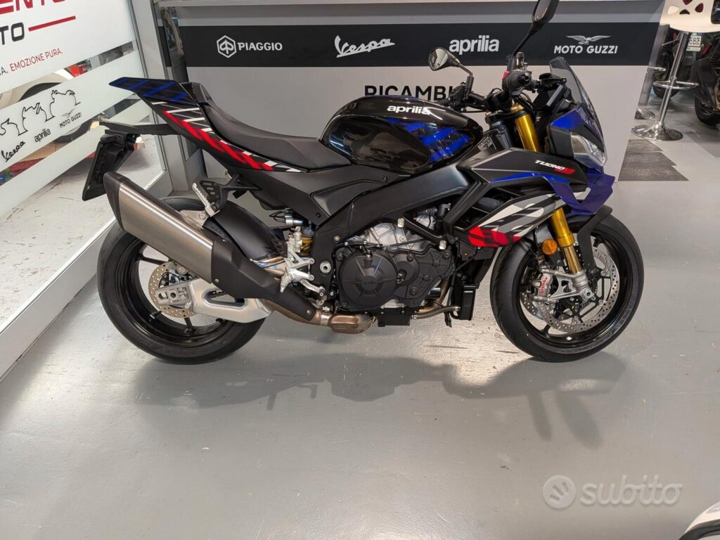 Aprilia Tuono V4 1100 FACTORY