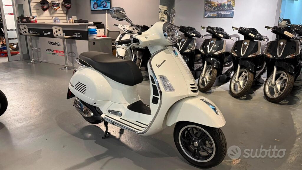 Vespa GTS 300 SUPER