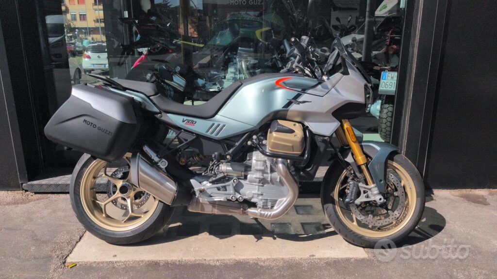 Moto Guzzi V100 MANDELLO S