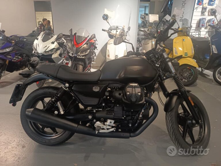 Moto Guzzi V7 STONE